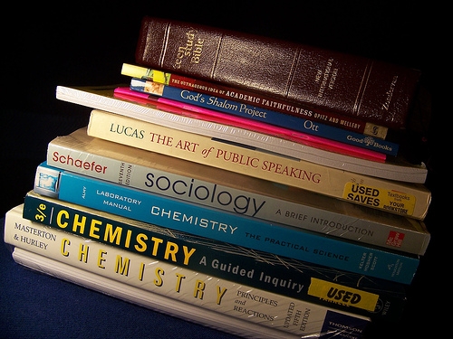textbook-bible-school-1170897-l.jpg