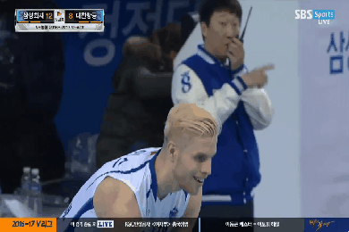 42cd28c695a2f3025ab08a0c2f56250f.gif