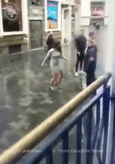 6jTzuh.gif